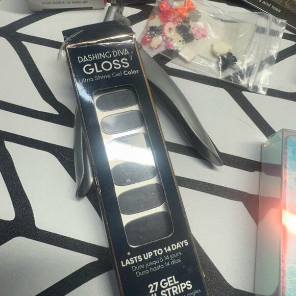 Nail Art/Press On Misc. Supplies - Picture 3 of 8